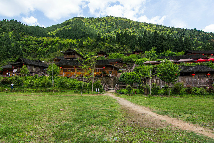 毕业季--张家界土司城,老院子,森林公园,袁家寨子,宝峰.